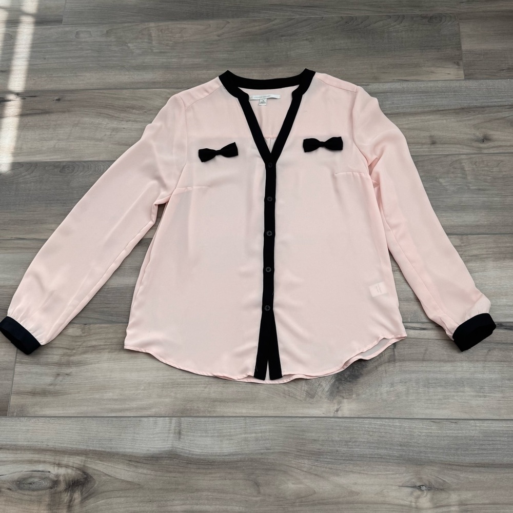 Lauren Conrad Button Down Blouse with Bows Size Medium